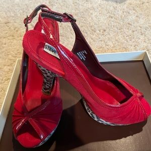Steve Madden size 8 1/2 red cheetah high heel